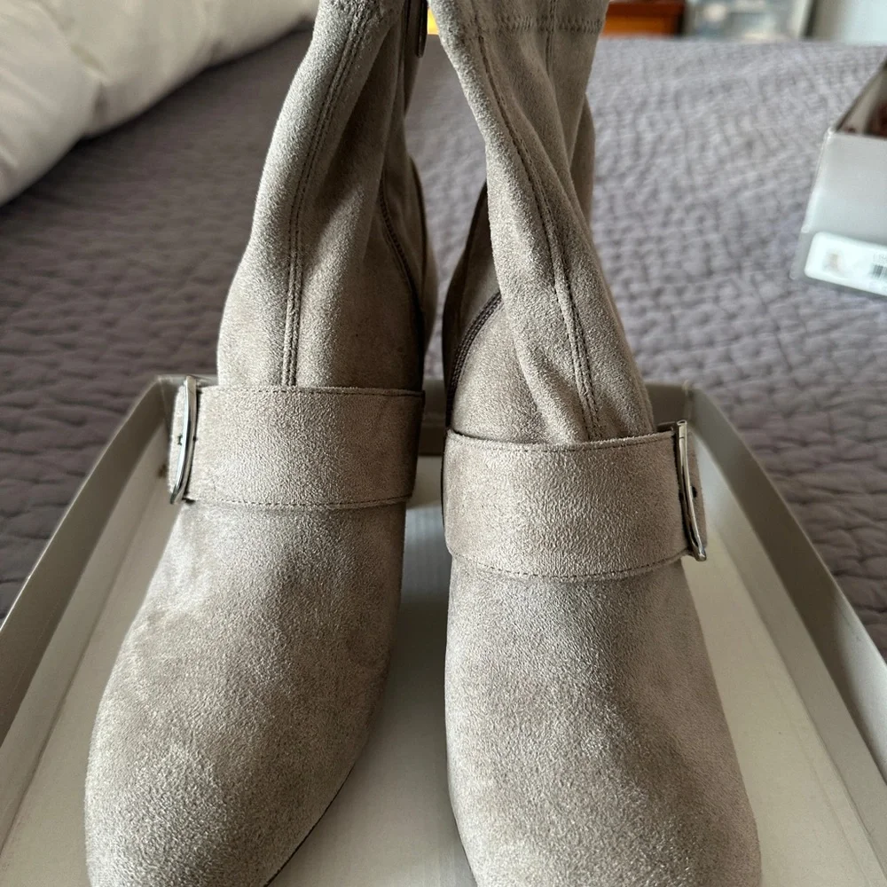 Suede Greige/Taupe Boots With Buckle